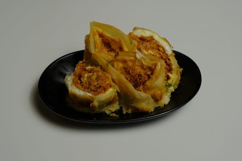 Pan-fried Egg Roll with Dry Meat Floss